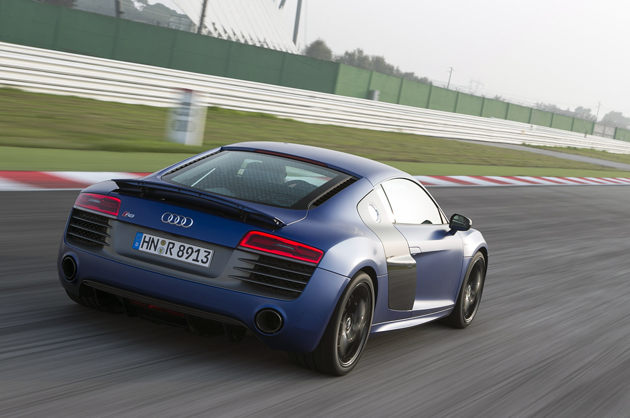Audk R8 Audi R8 / Ауді Р8 - ціна, фото, відео тест-драйв, характеристики