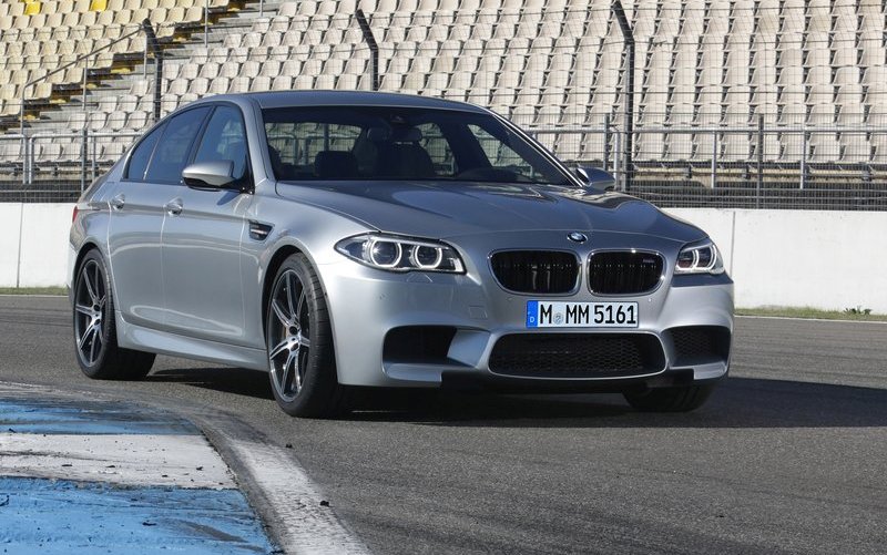 BMW_M5_фото_2013