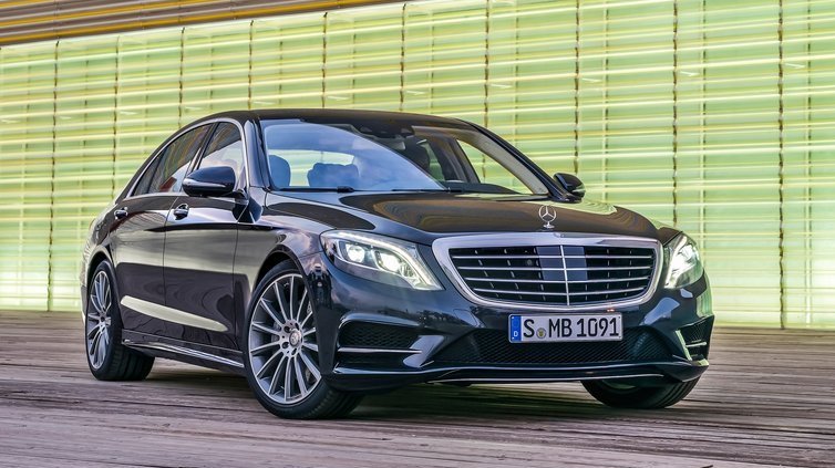 Mercedes_S-Class_фото_2013