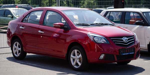 Новий_Lifan_530_фото_2013