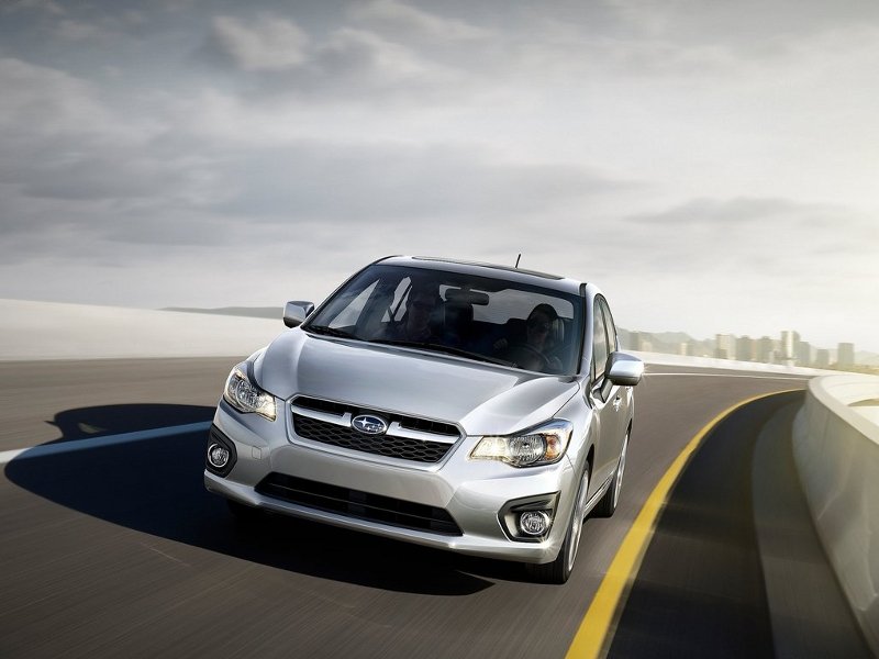 Субару_Імпреза_2013_фото