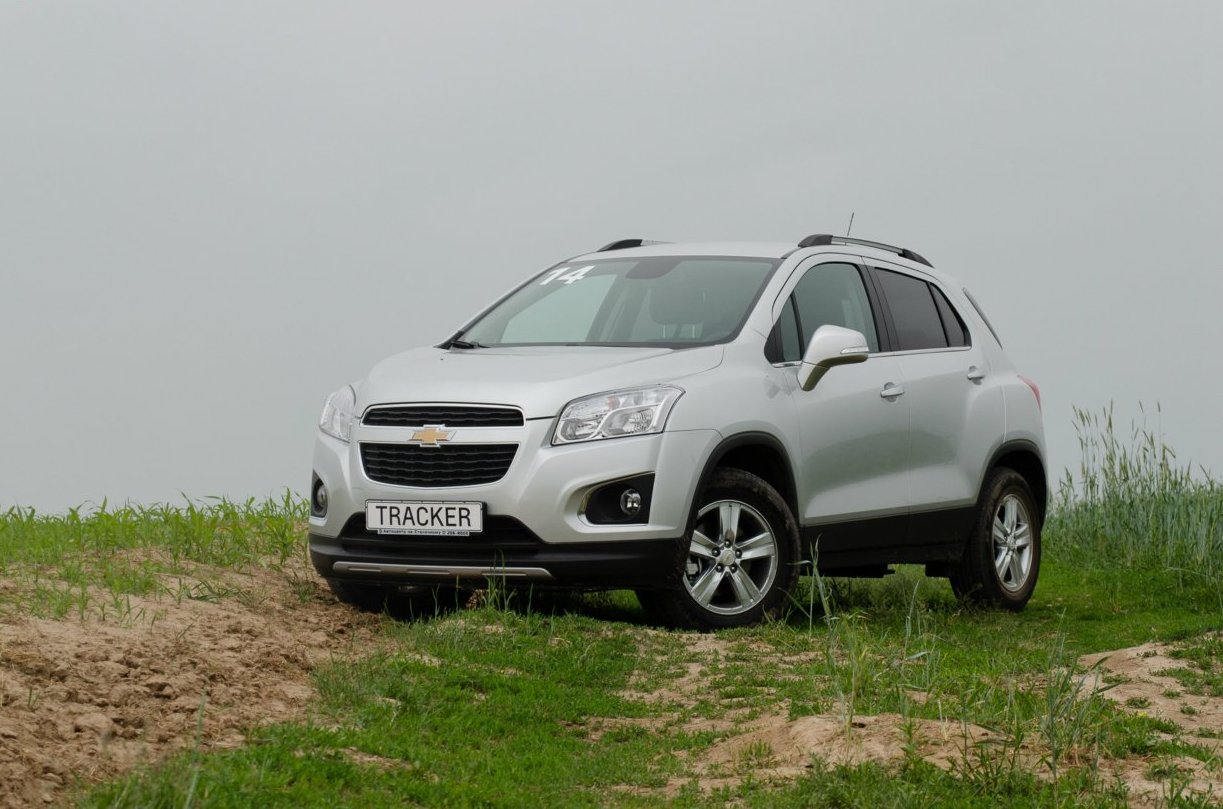Шевроле Трекер фото