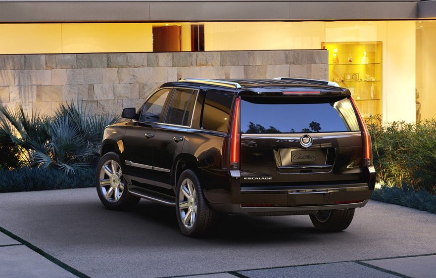 Cadillac_Escalade_2014