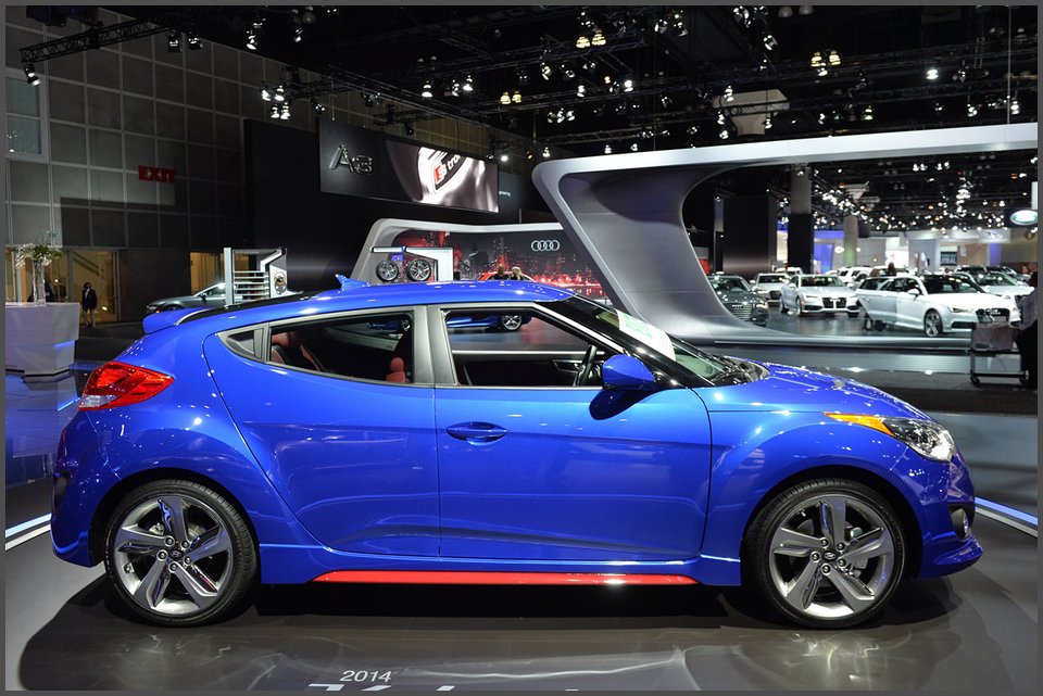 2014-Hyundai Veloster Turbo R-Spec-фото