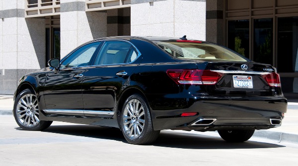 Lexus LS фото