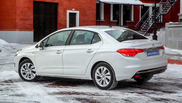 Новий Citroen C4 тест драйв