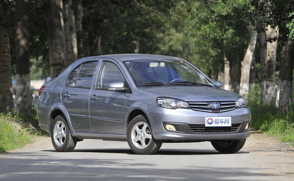 Тест-драйв FAW V5