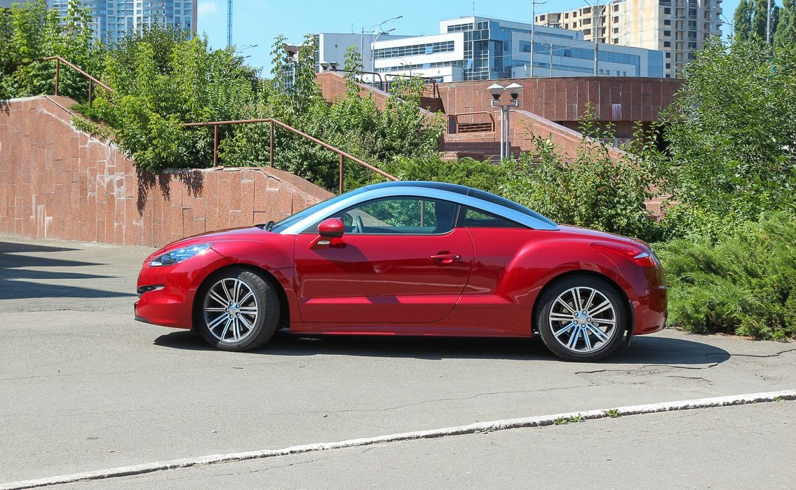 Новий Пежо RCZ