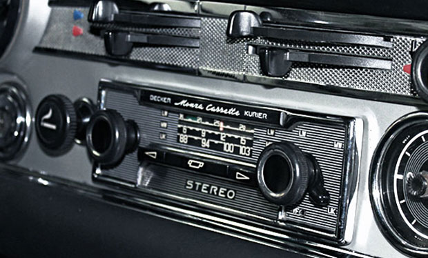 primitivnaya-radio-magnitola